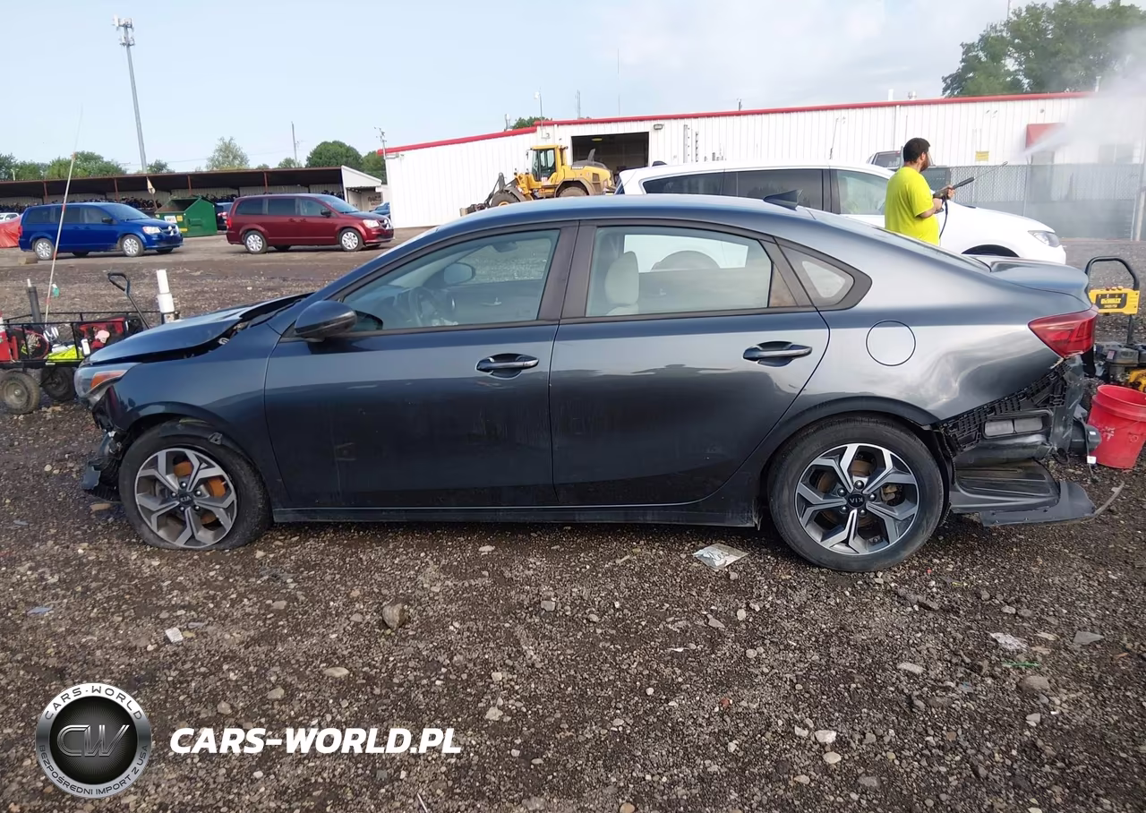 2020 Kia Forte Lxs VIN:3KPF24AD3LE260451 - 15