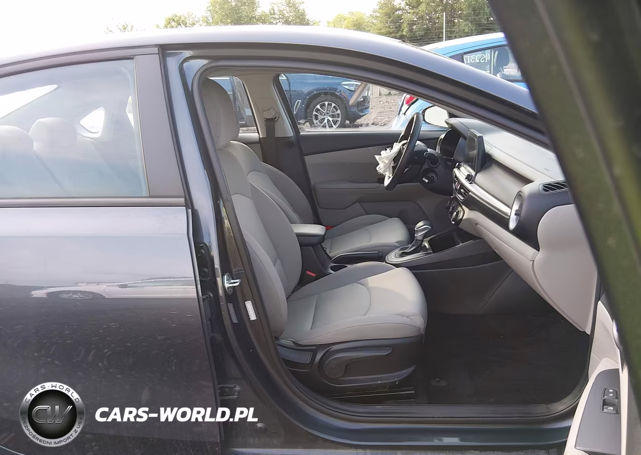 2020 Kia Forte Lxs VIN:3KPF24AD3LE260451 - 5