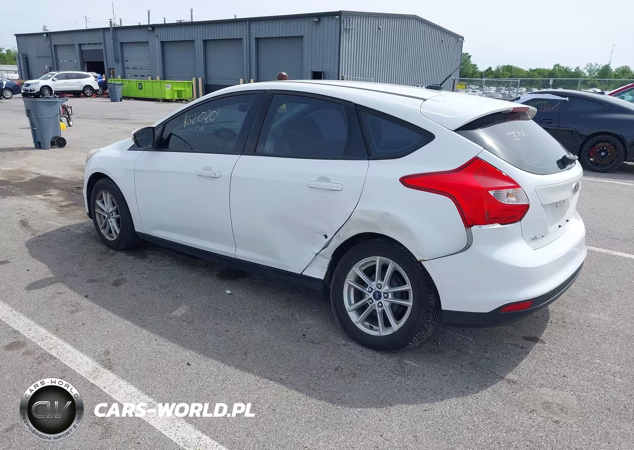 2013 Ford Focus Se VIN:1FADP3K23DL307699 - 3