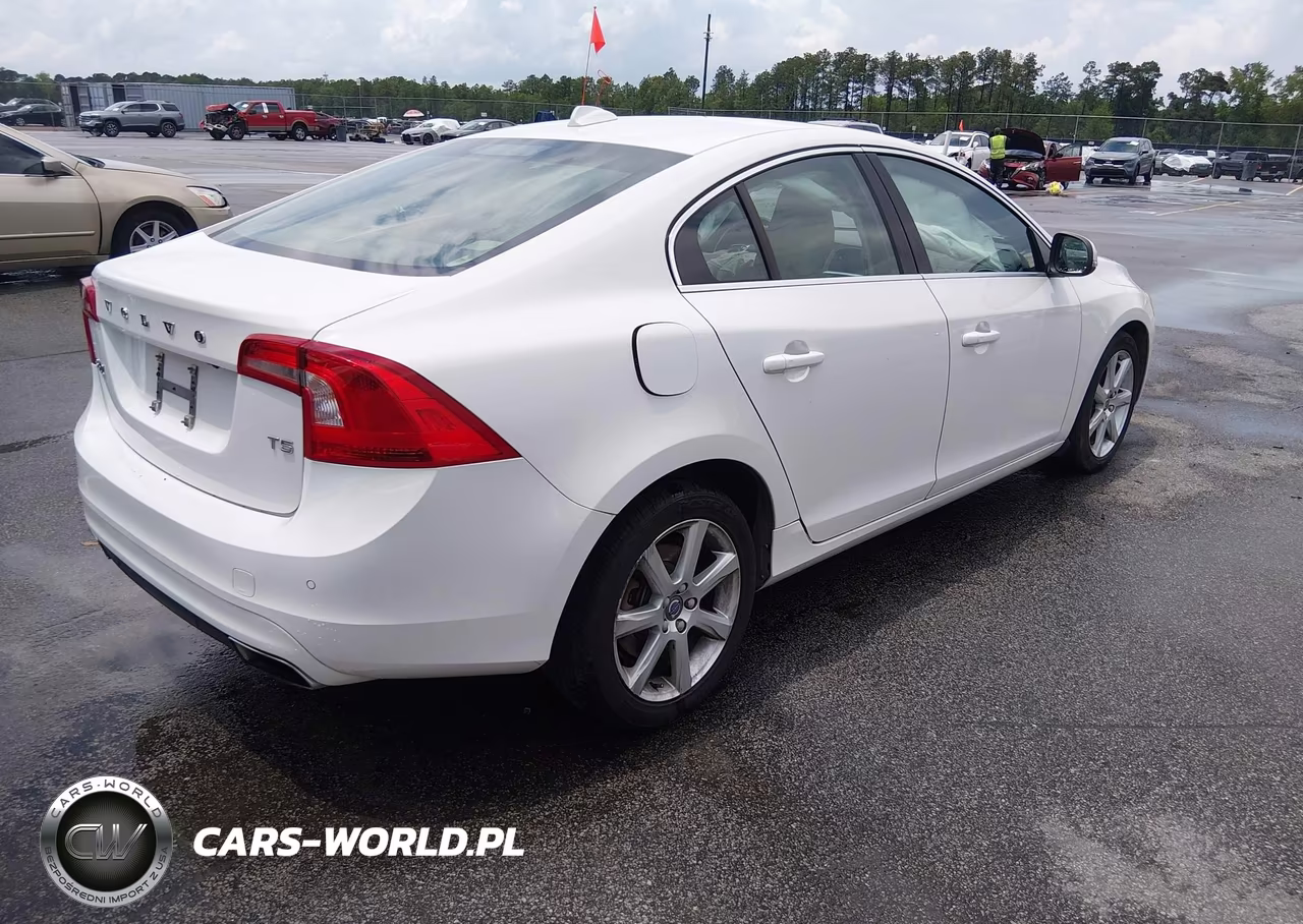 2016 Volvo S60 T5 Drive-E Premier VIN:YV126MFK5G2408865 - 4