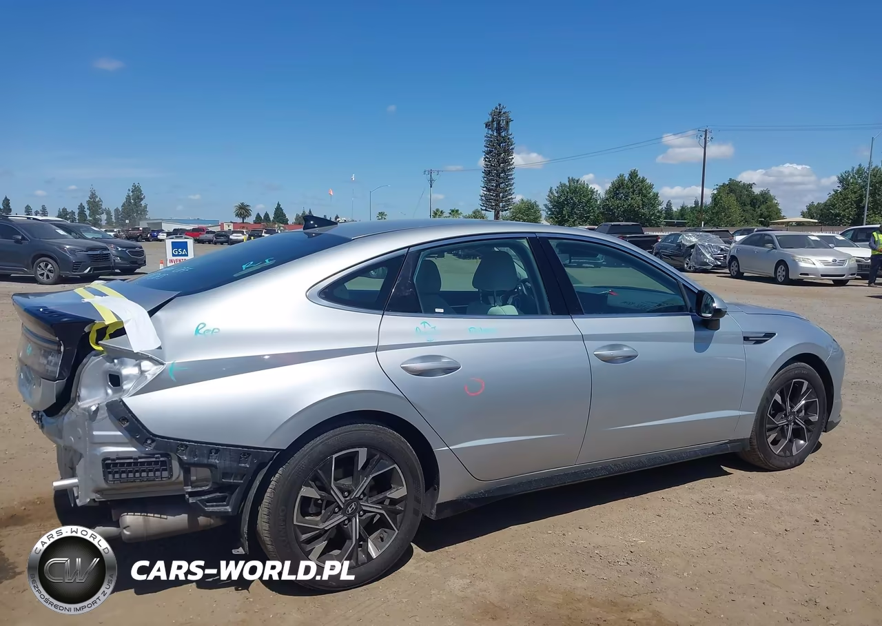 2025 Hyundai Sonata Sel VIN:KMHL64JA8SA487323 - 14