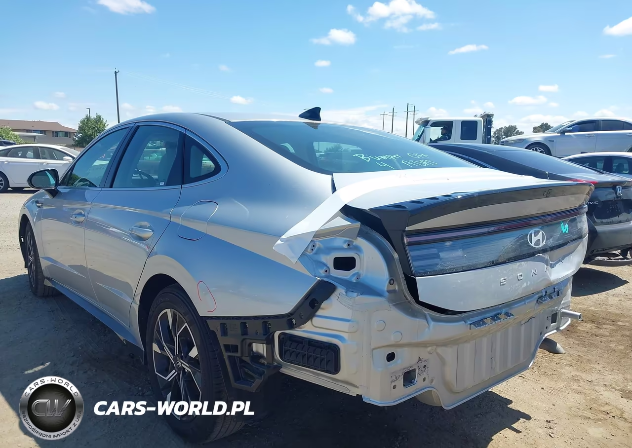 2025 Hyundai Sonata Sel VIN:KMHL64JA8SA487323 - 3