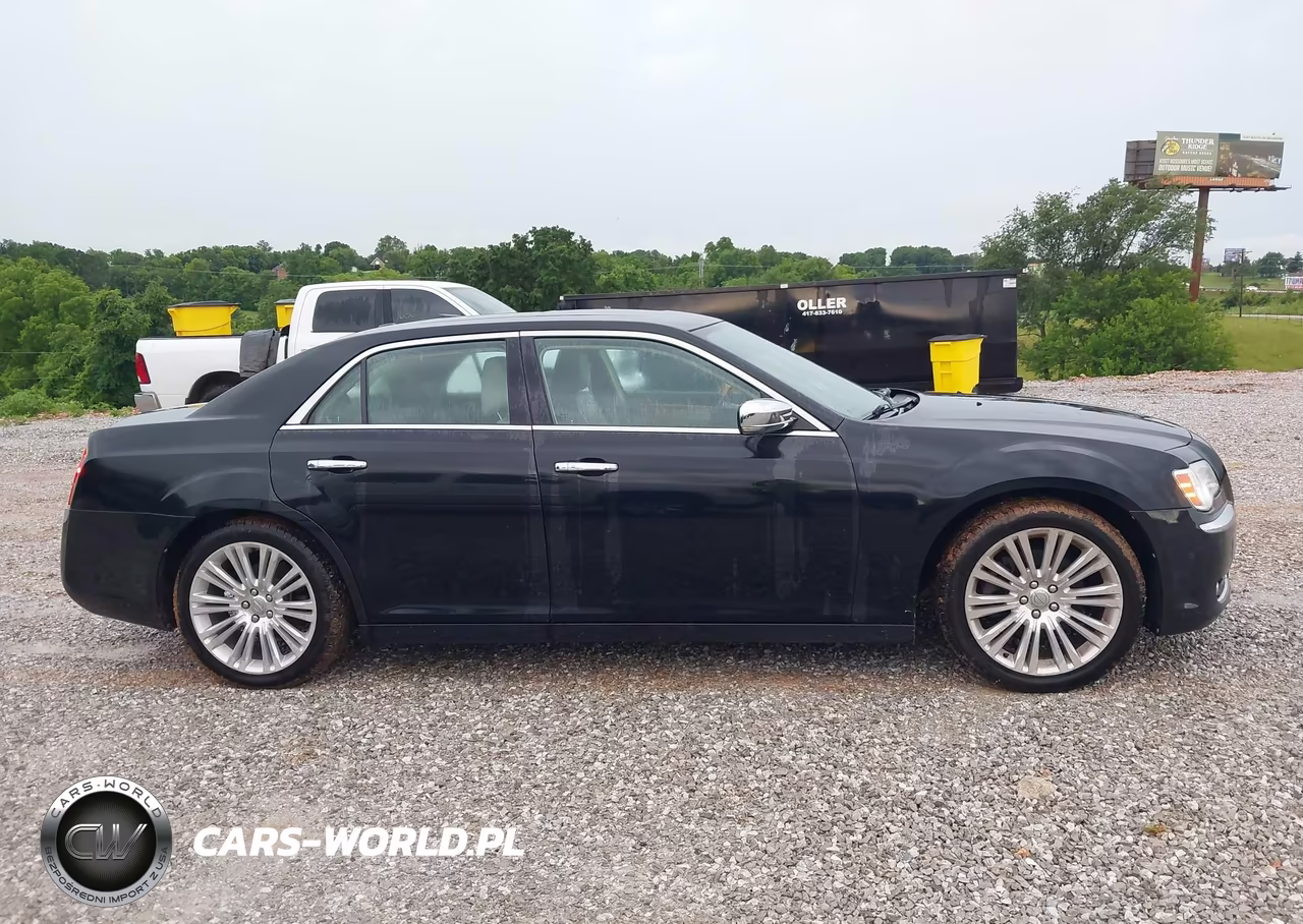 2014 Chrysler 300C VIN:2C3CCAET2EH167531 - 13