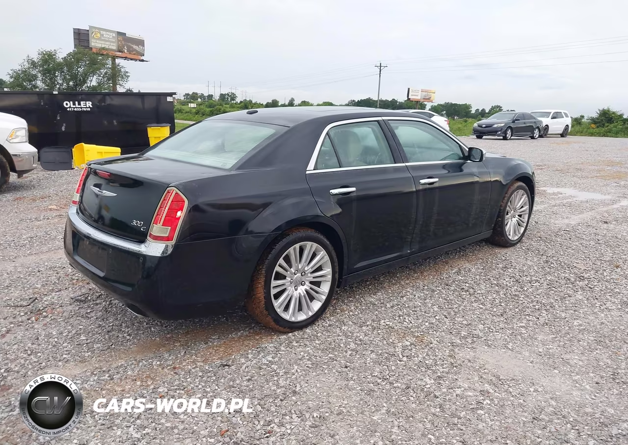 2014 Chrysler 300C VIN:2C3CCAET2EH167531 - 4