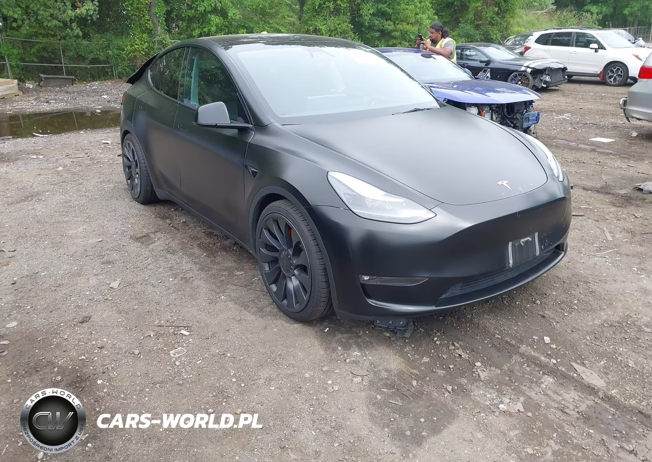 2023 Tesla Model Y Performance Dual Motor All-Wheel Drive – zdjęcie 1 z 21