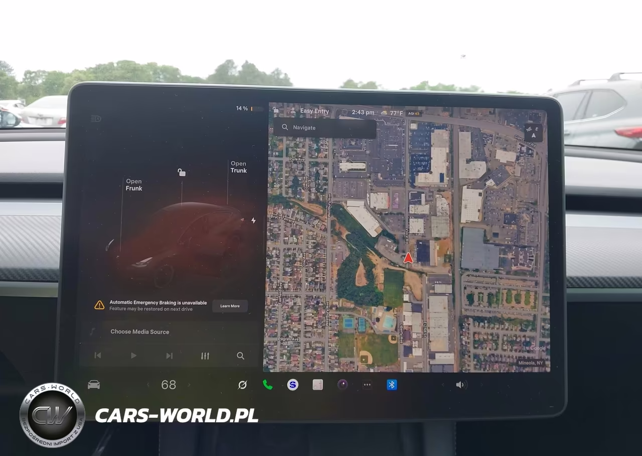 2023 Tesla Model Y Performance Dual Motor All-Wheel Drive VIN:7SAYGDEF2PF863870 - 17