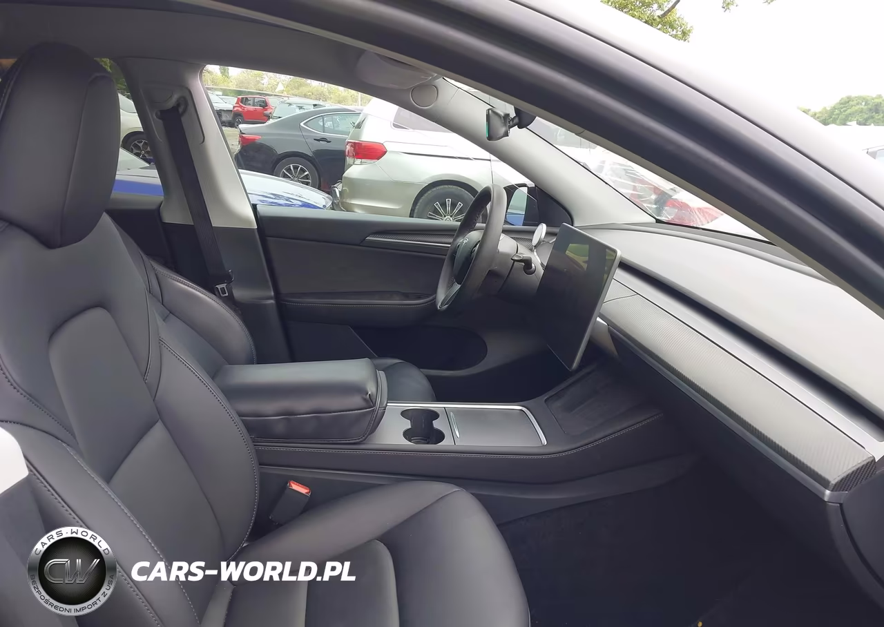 2023 Tesla Model Y Performance Dual Motor All-Wheel Drive VIN:7SAYGDEF2PF863870 - 5
