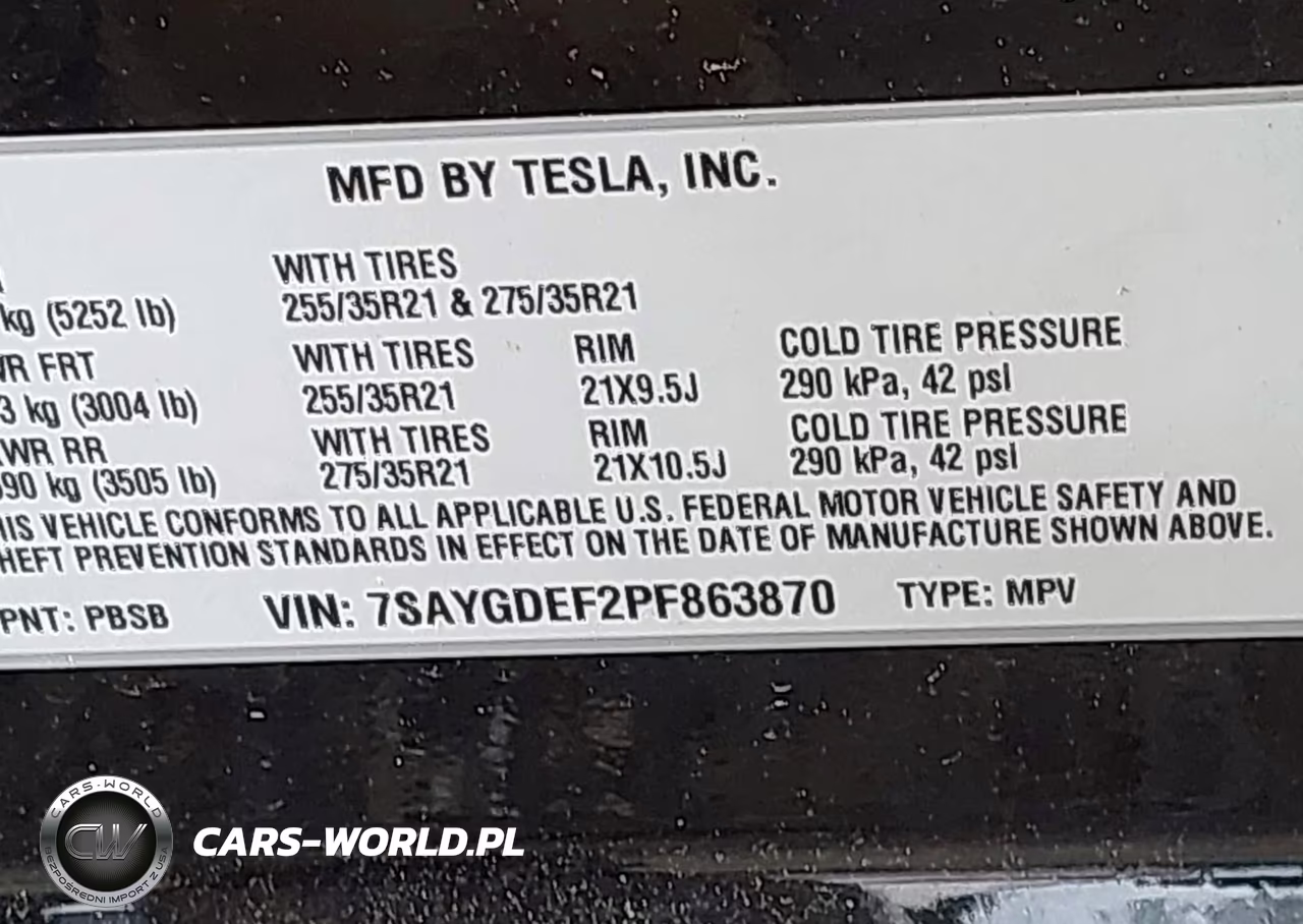 2023 Tesla Model Y Performance Dual Motor All-Wheel Drive VIN:7SAYGDEF2PF863870 - 9