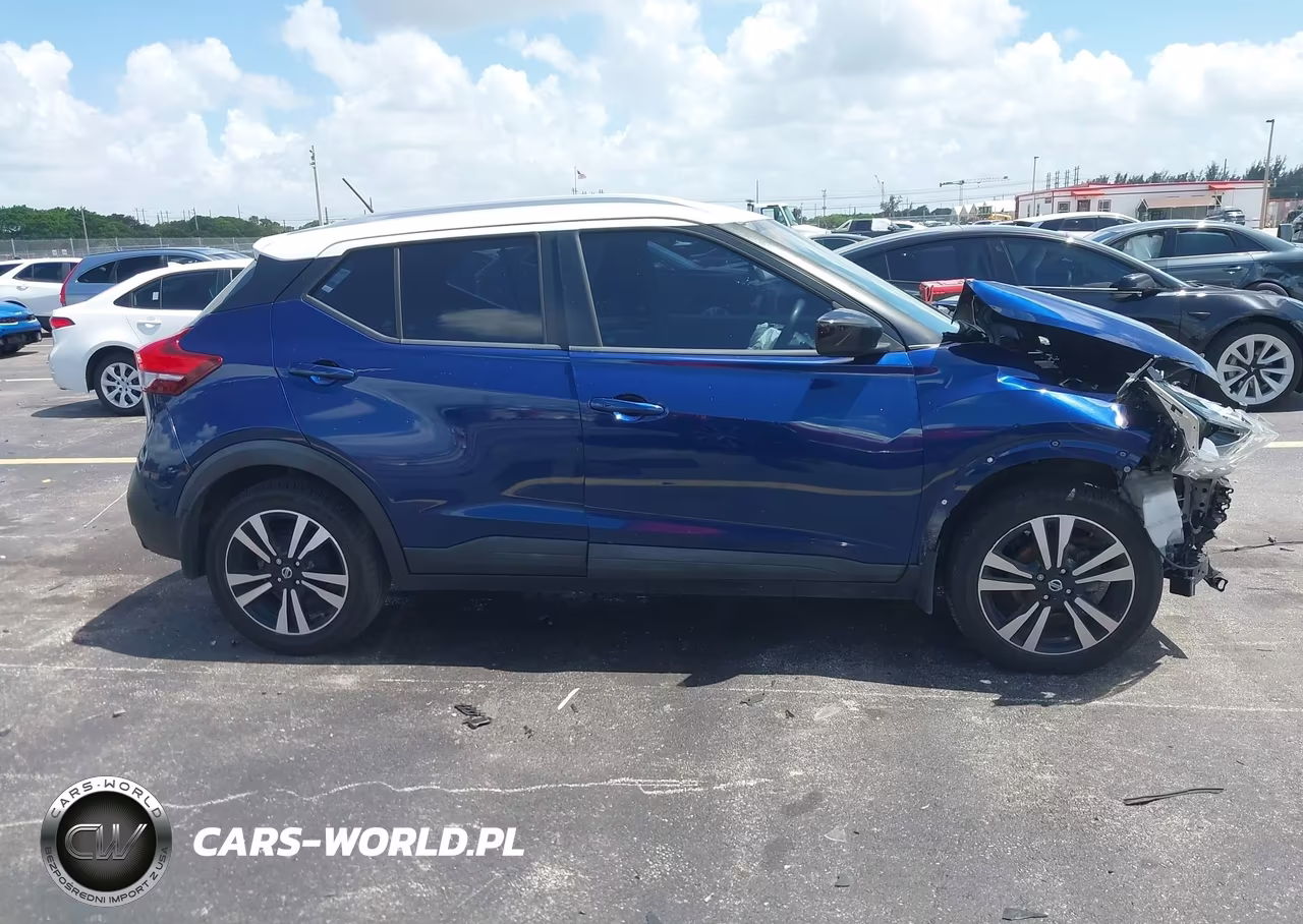2018 Nissan Kicks Sv VIN:3N1CP5CU7JL542885 - 14