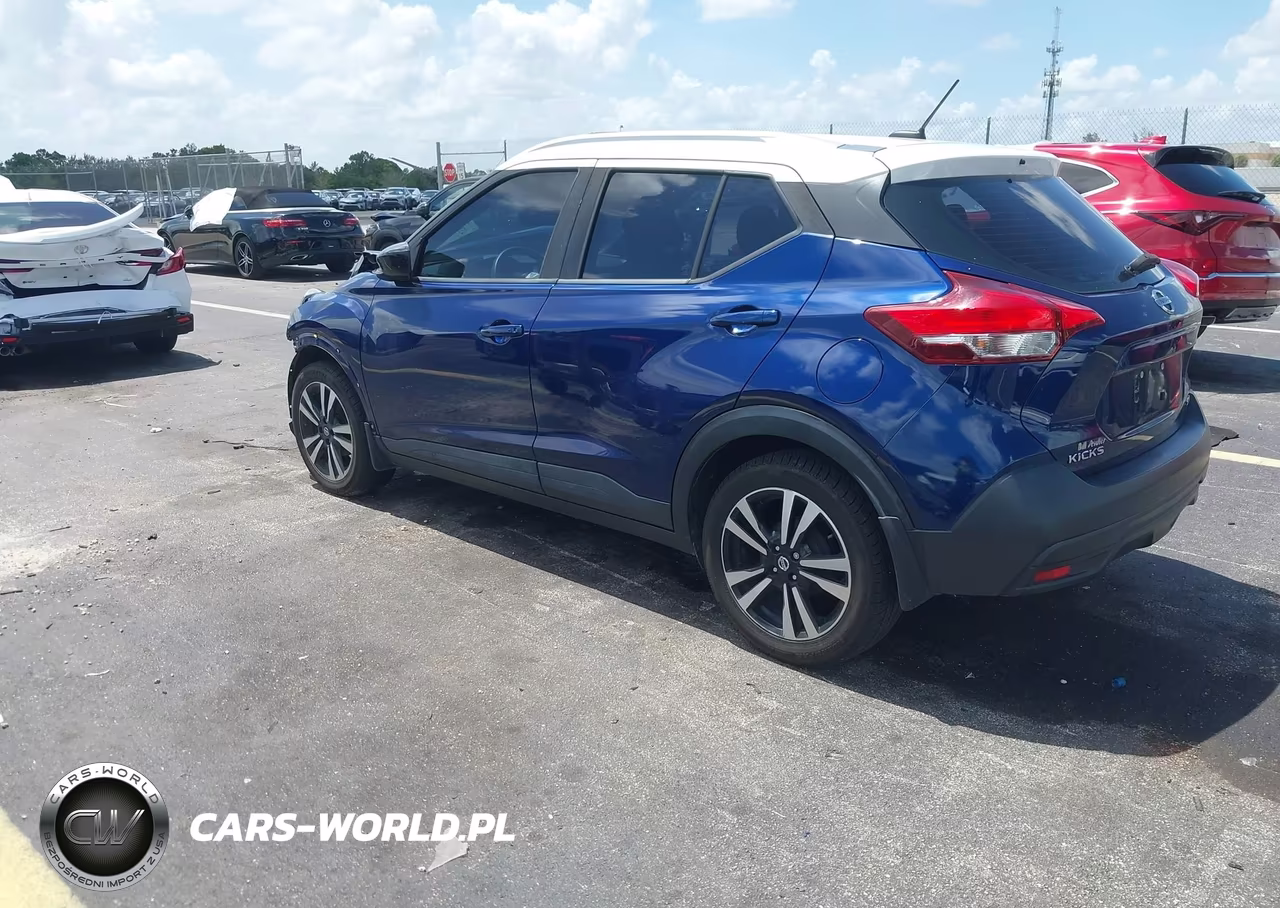2018 Nissan Kicks Sv VIN:3N1CP5CU7JL542885 - 3