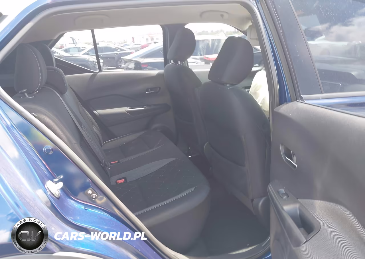 2018 Nissan Kicks Sv VIN:3N1CP5CU7JL542885 - 8