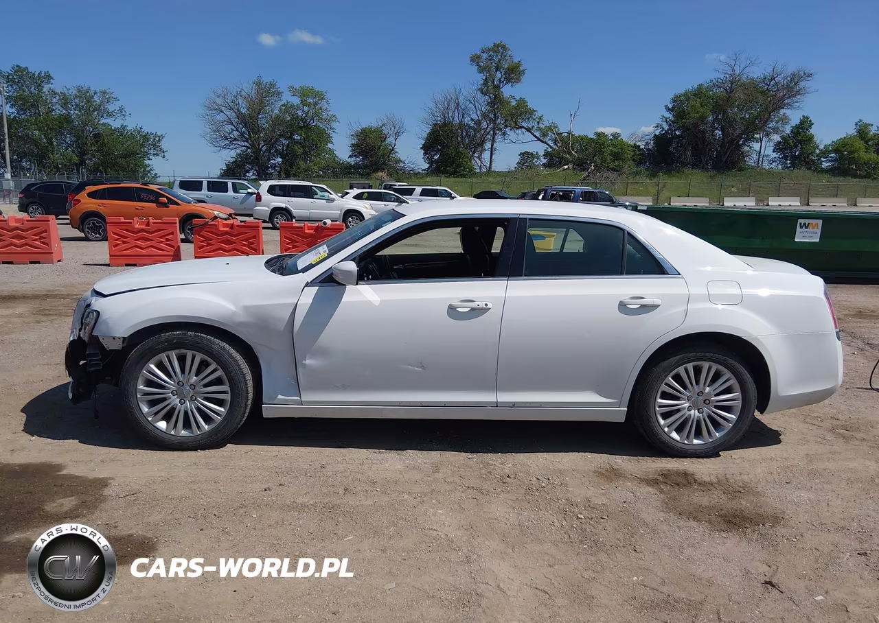 2014 CHRYSLER 300  VIN:2C3CCARG8EH232878 - 14