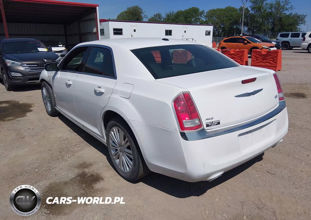 2014 CHRYSLER 300  VIN:2C3CCARG8EH232878 - 3