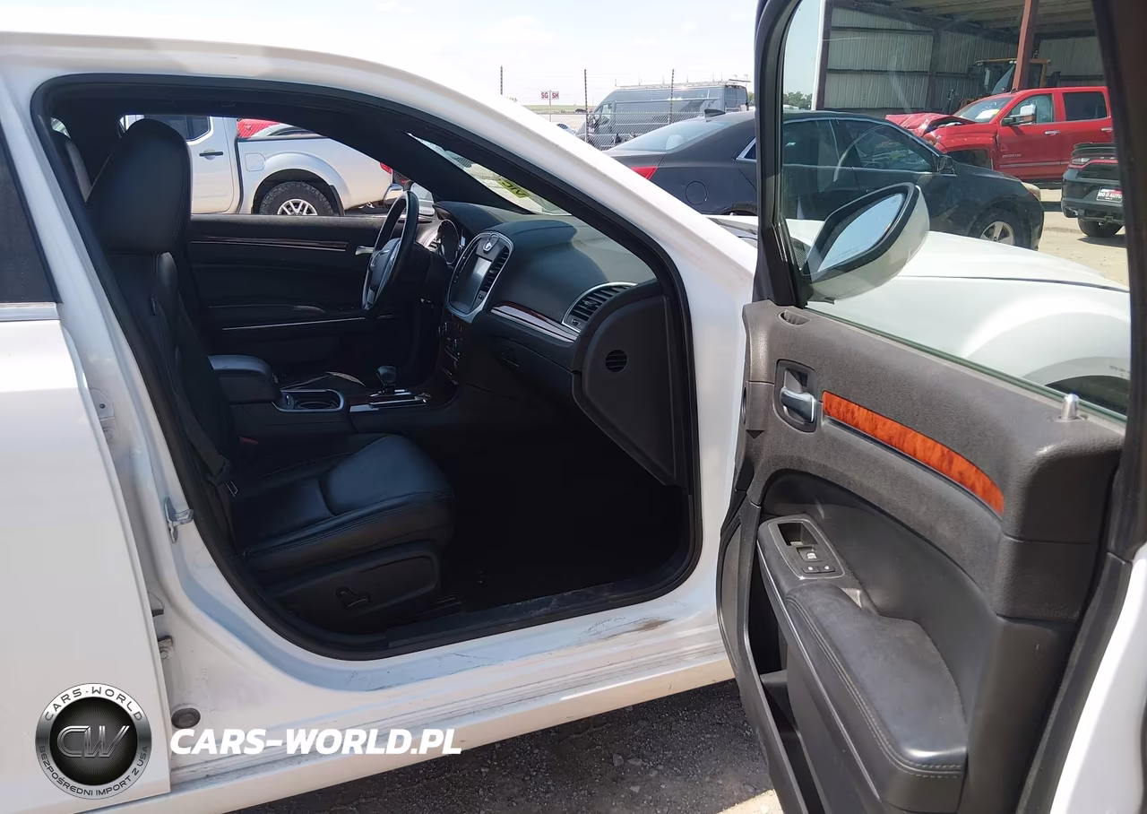2014 CHRYSLER 300  VIN:2C3CCARG8EH232878 - 5