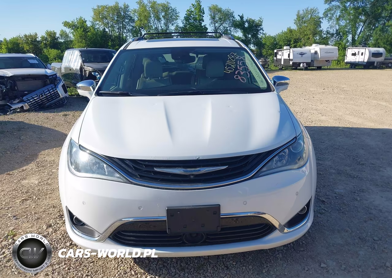 2017 Chrysler Pacifica Hybrid Platinum VIN:2C4RC1N70HR709488 - 12