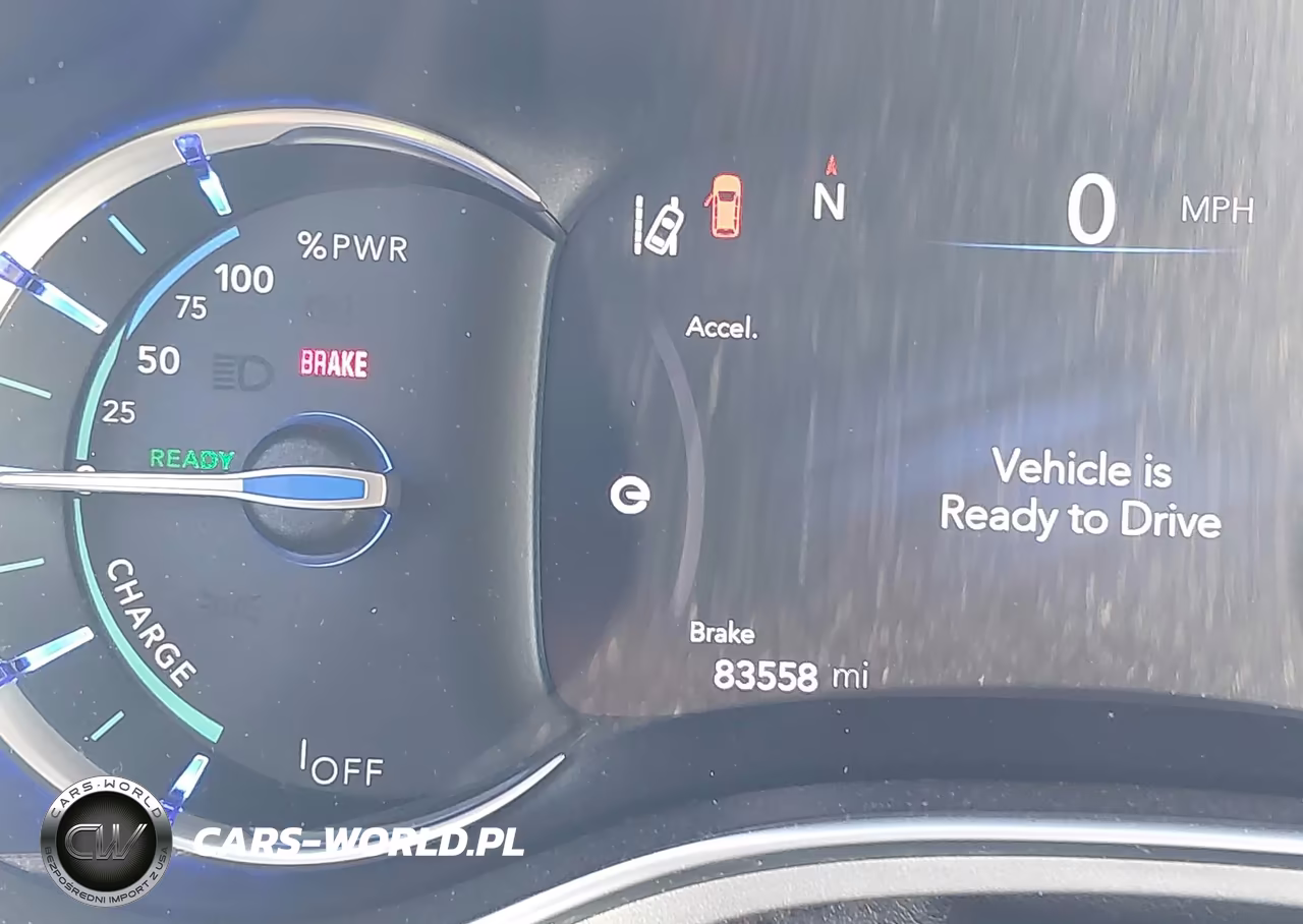 2017 Chrysler Pacifica Hybrid Platinum VIN:2C4RC1N70HR709488 - 15