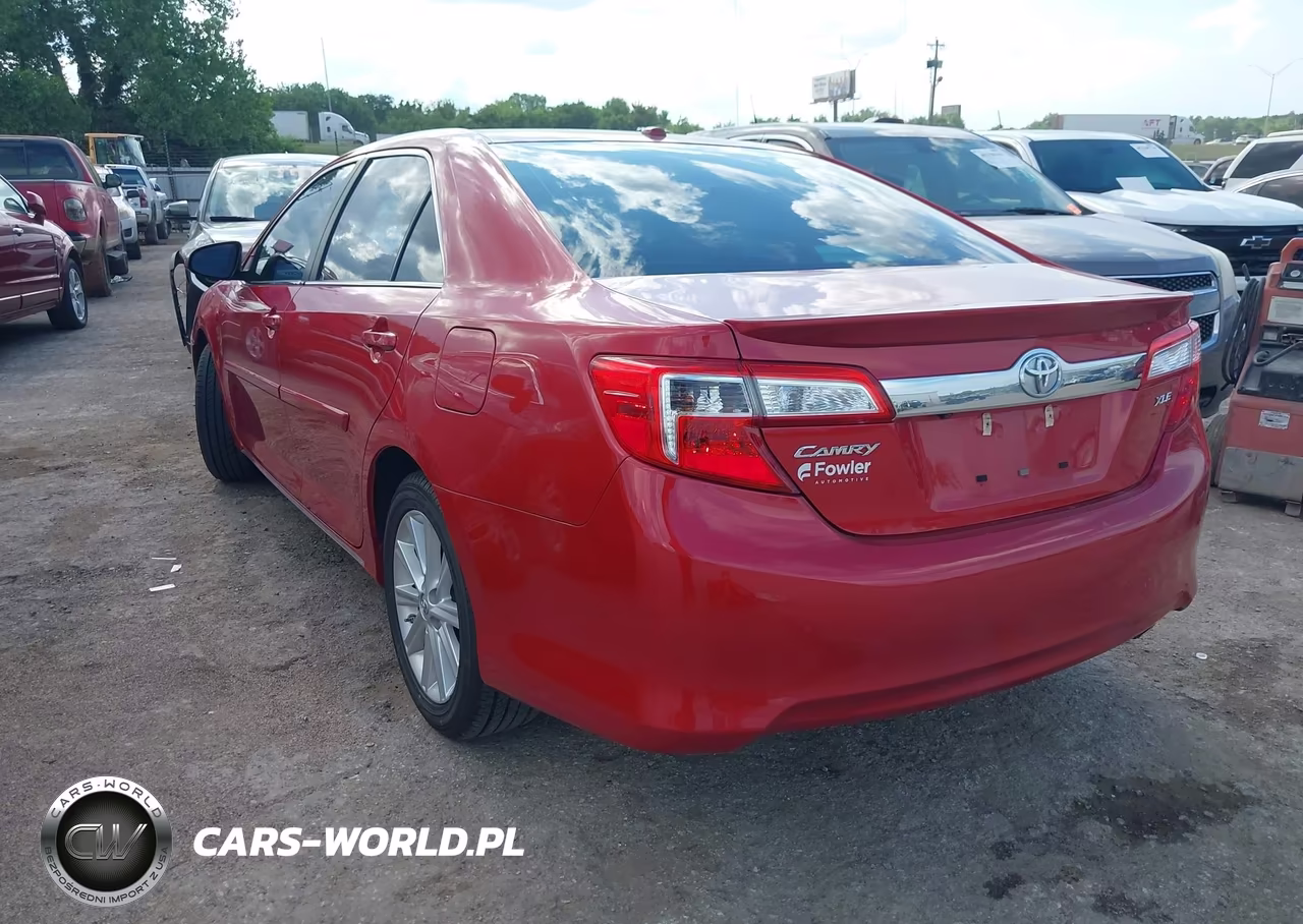 2014 Toyota Camry Xle VIN:4T1BF1FK8EU841677 - 3
