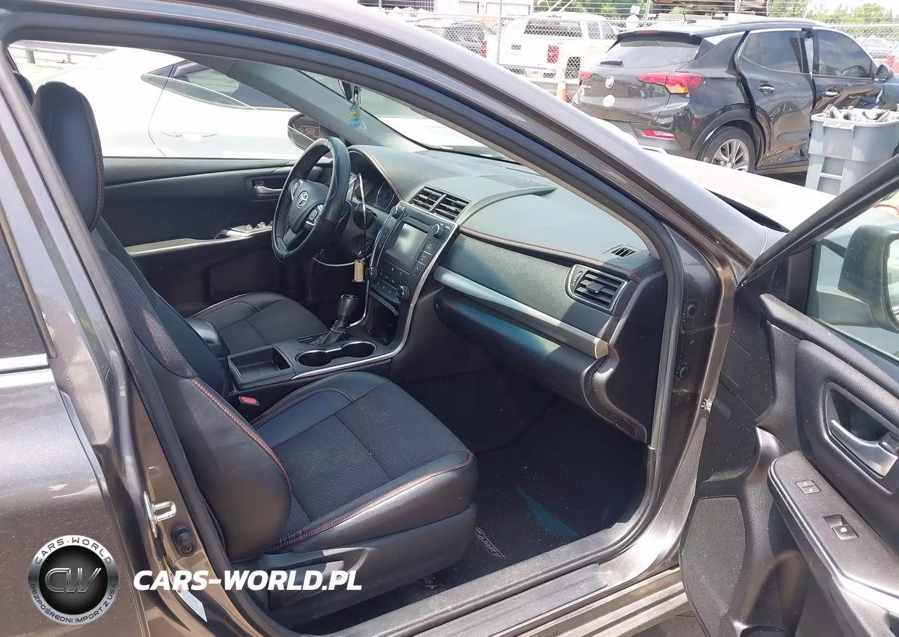2017 Toyota Camry Se VIN:4T1BF1FK8HU689999 - 5
