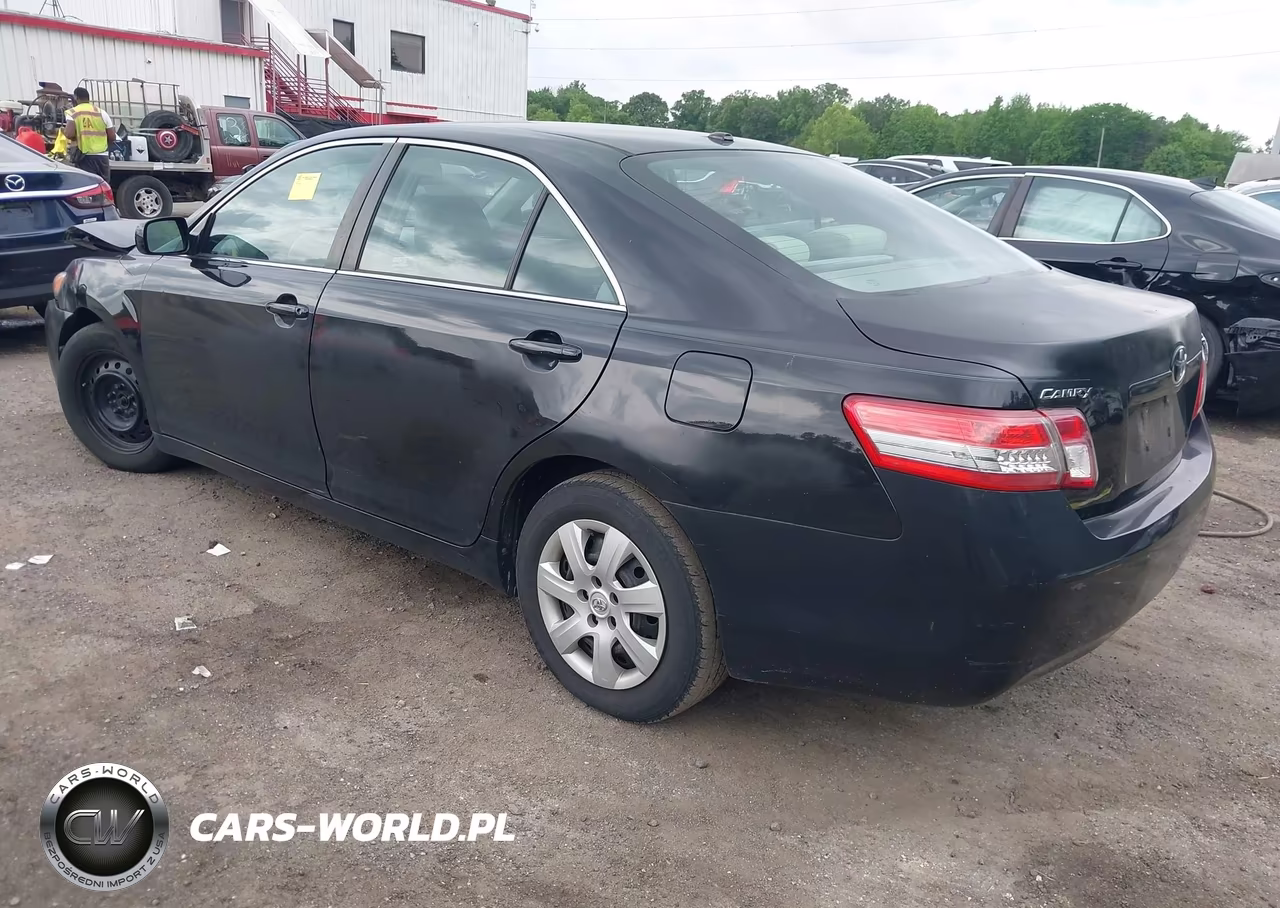 2010 Toyota Camry VIN:4T1BF3EK2AU075940 - 3