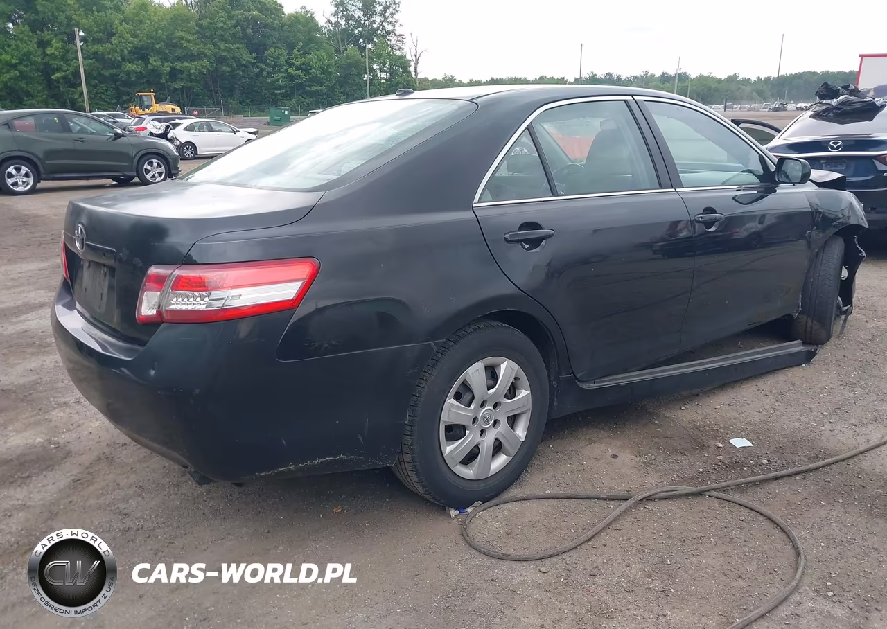 2010 Toyota Camry VIN:4T1BF3EK2AU075940 - 4