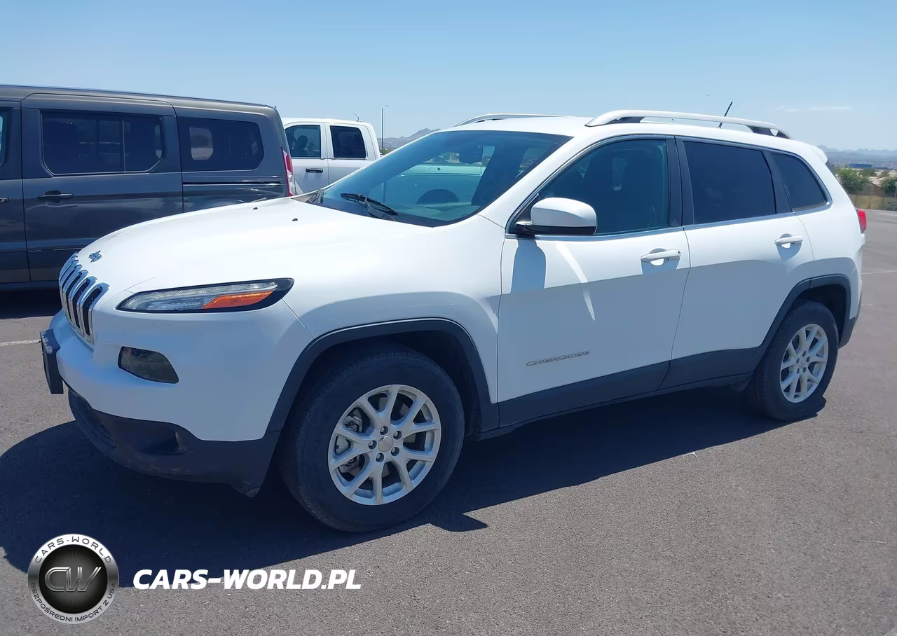 2018 Jeep Cherokee Latitude 4X4 VIN:1C4PJMCB6JD559255 - 12