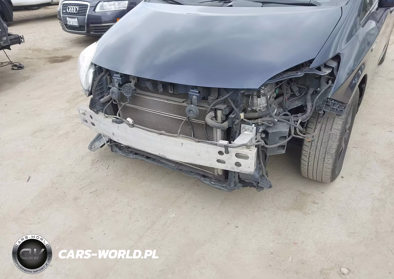 2015 Toyota Prius Two VIN:JTDKN3DU1F0455411 - 6