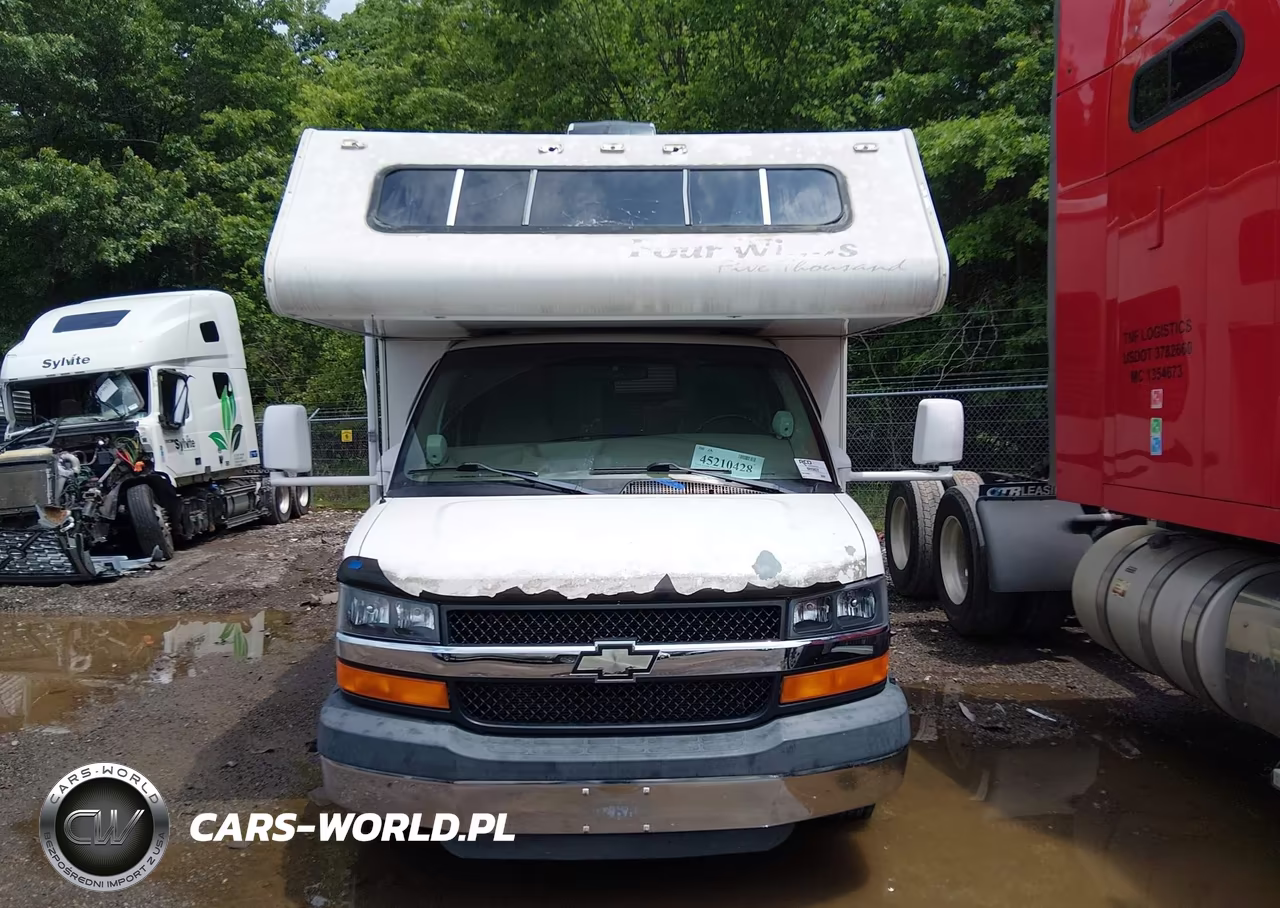 2003 Chevrolet Express Cutaway Base W-C7A VIN:1GBJG31U631198962 - 12