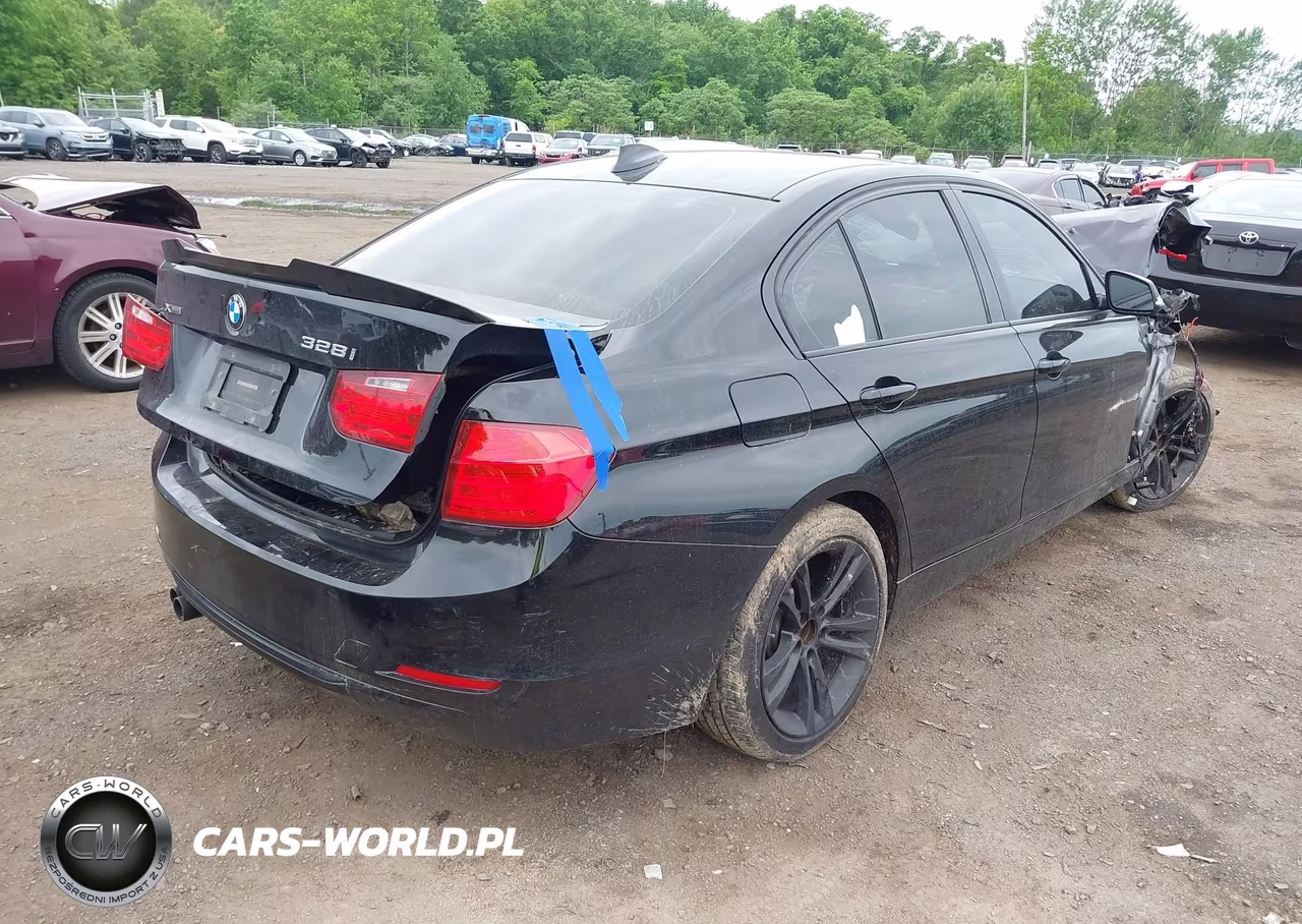 2013 BMW 328I xDrive VIN:WBA3B5G5XDNS00637 - 4