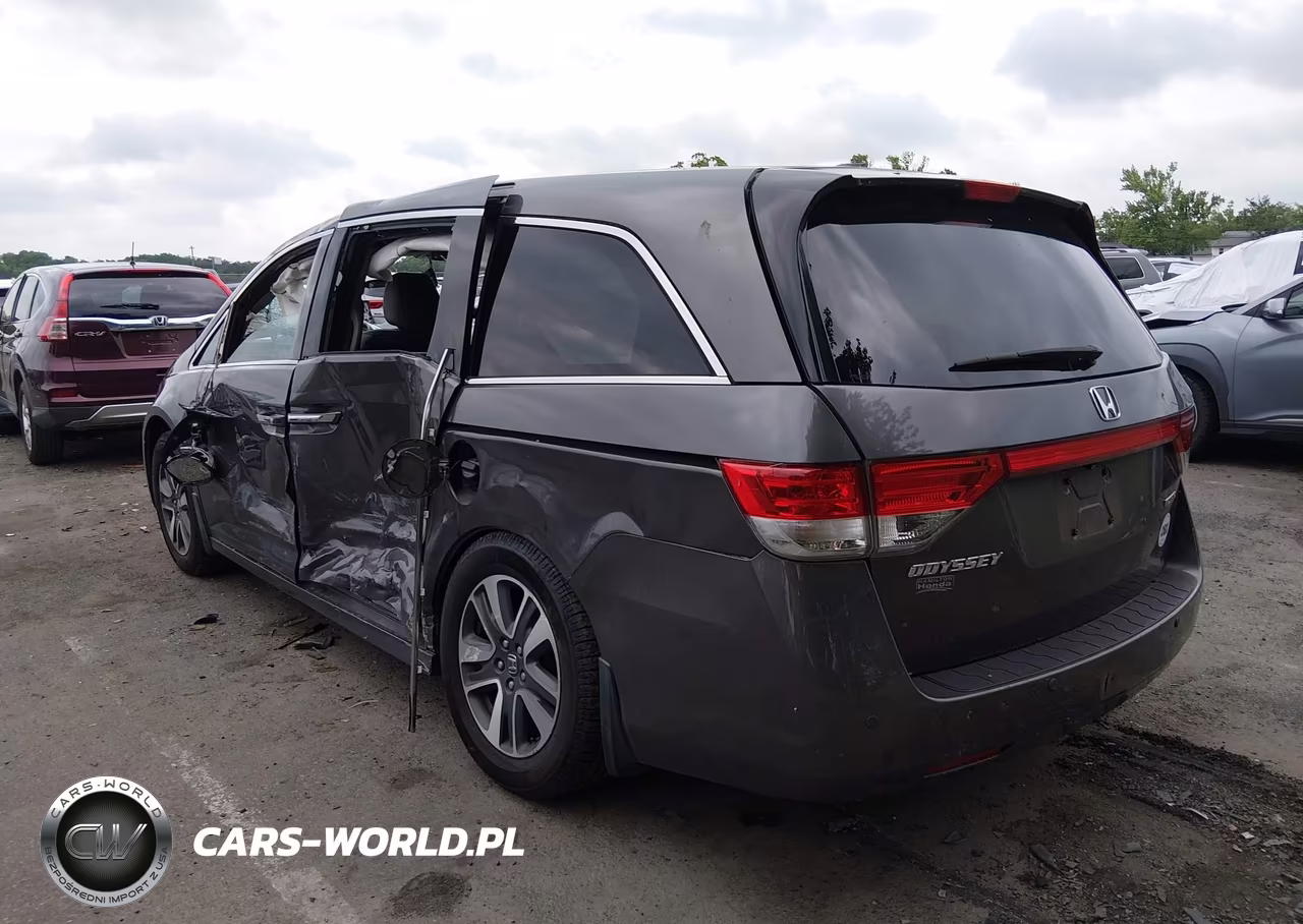 2015 Honda Odyssey Touring-Touring Elite VIN:5FNRL5H95FB062745 - 3