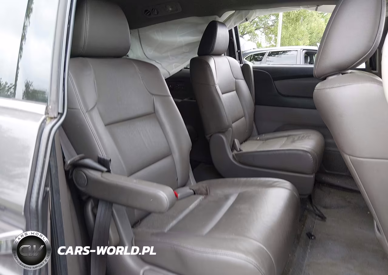 2015 Honda Odyssey Touring-Touring Elite VIN:5FNRL5H95FB062745 - 8