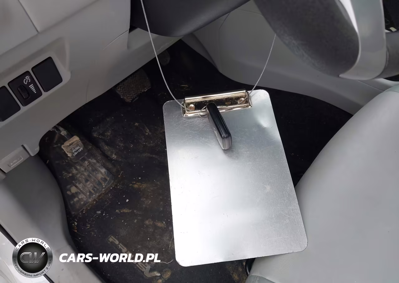 2012 Toyota Prius V Five VIN:JTDZN3EU9C3085297 - 11