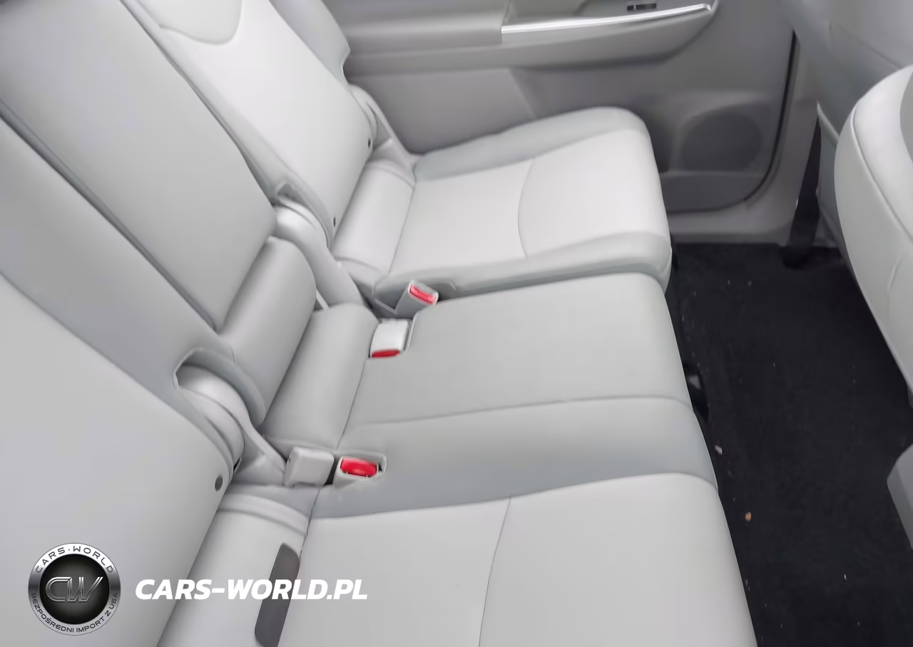 2012 Toyota Prius V Five VIN:JTDZN3EU9C3085297 - 8