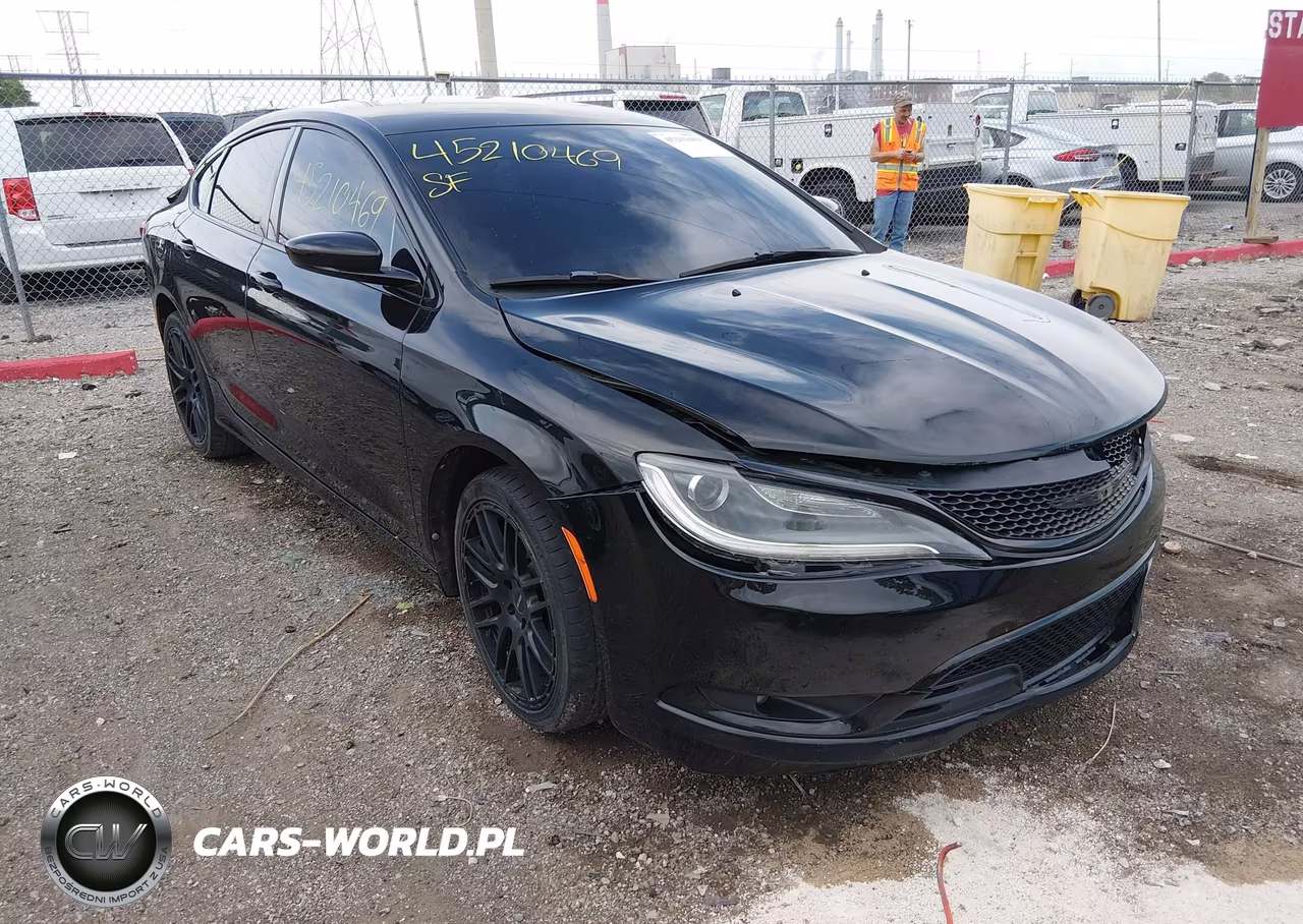 2015 Chrysler 200 S – zdjęcie 1 z 16