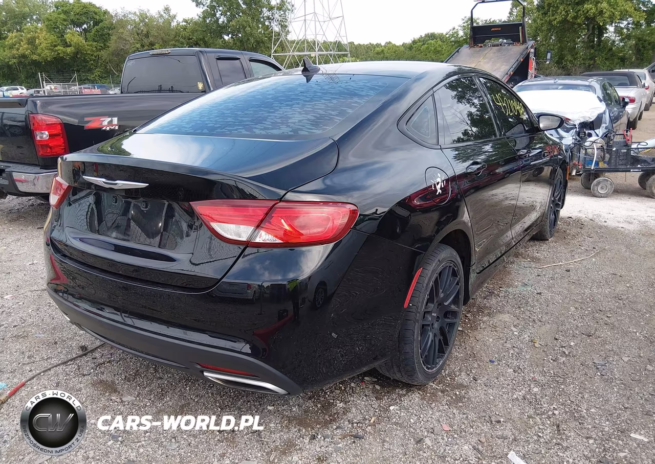 2015 Chrysler 200 S VIN:1C3CCCDG9FN523014 - 4