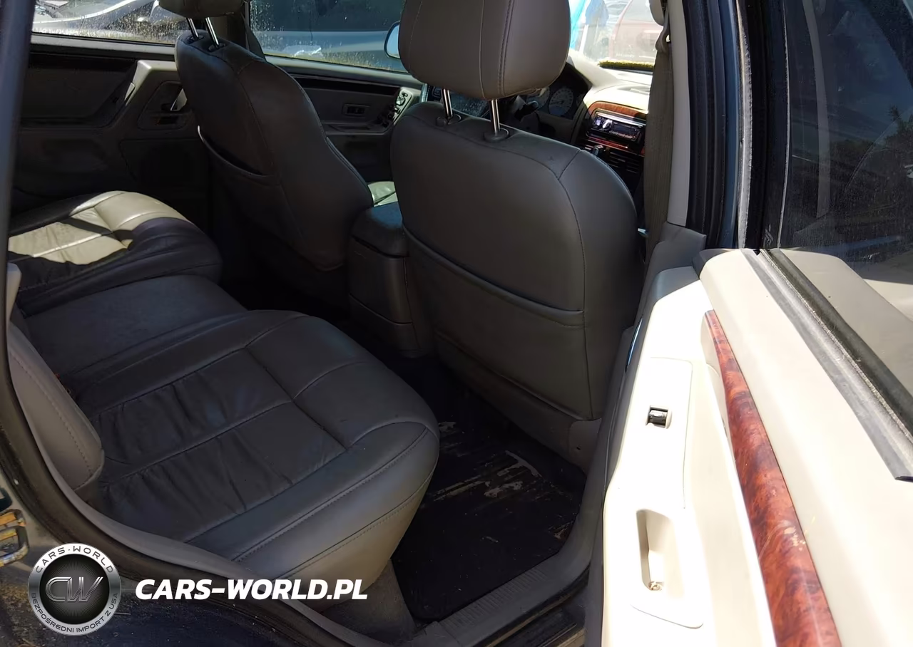 2002 Jeep Grand Cherokee Limited VIN:1J4GW58N62C286782 - 8
