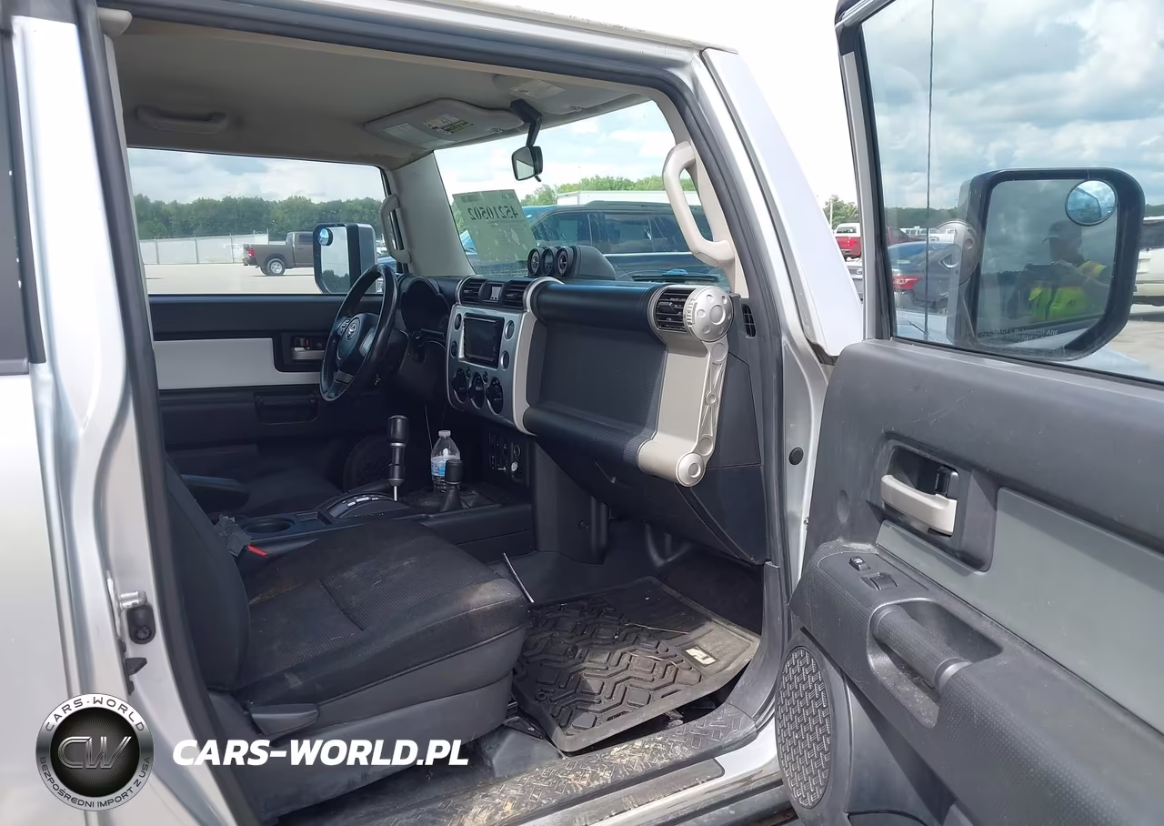 2007 Toyota Fj Cruiser VIN:JTEBU11F570076258 - 5