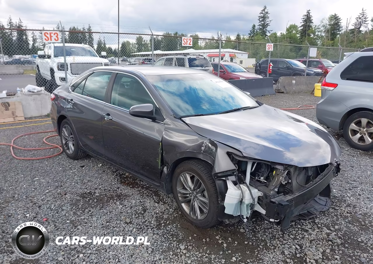 2015 Toyota Camry Se – zdjęcie 1 z 19