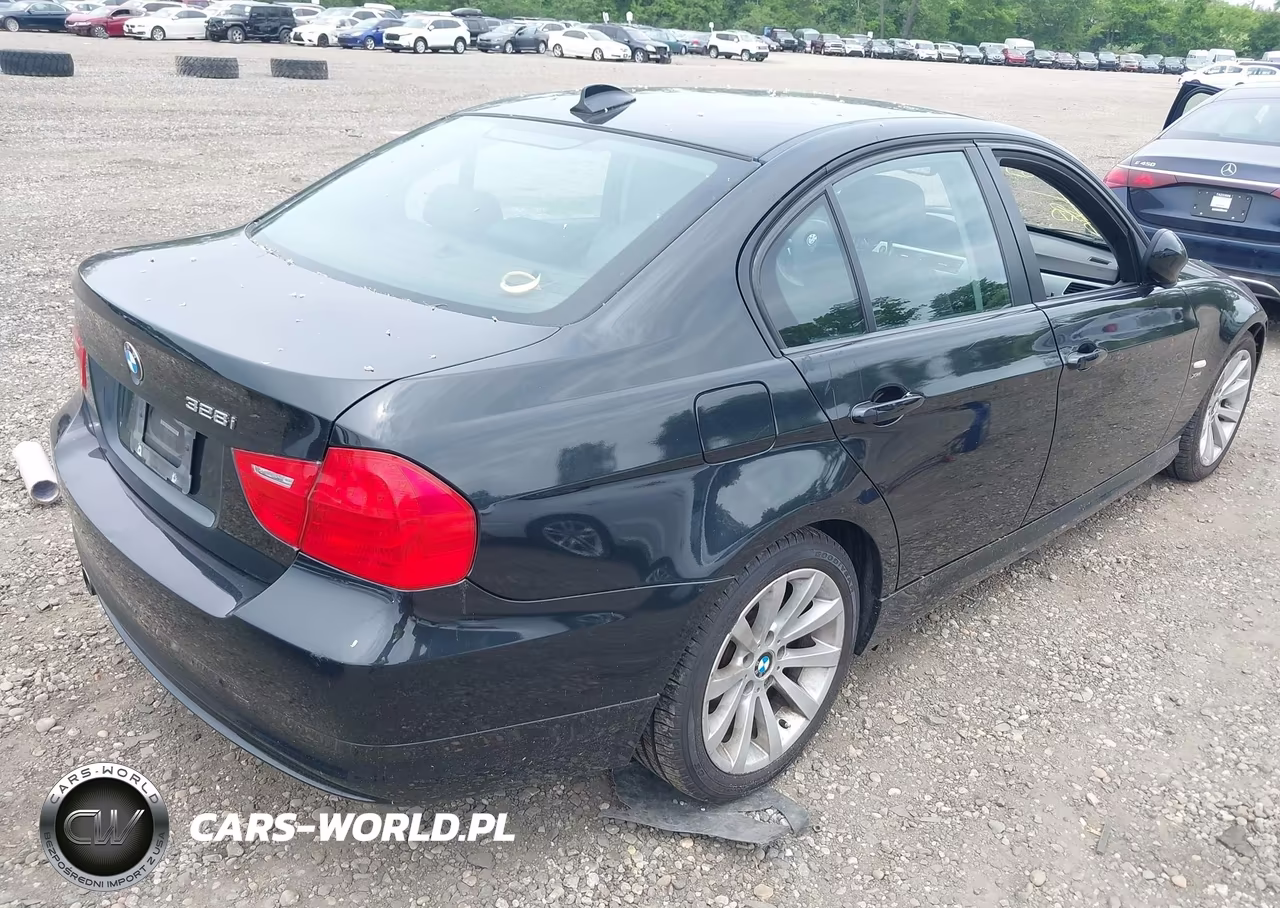 2011 BMW 328I xDrive VIN:WBAPK5C58BA662092 - 4