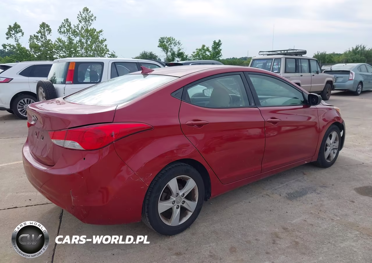 2013 Hyundai Elantra Gls VIN:KMHDH4AE0DU500343 - 4