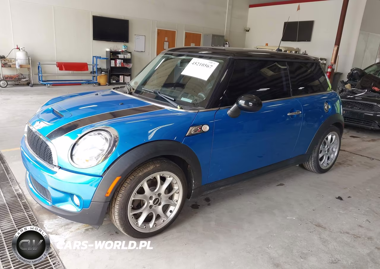 2007 Mini Cooper S VIN:WMWMF73557TL87277 - 2