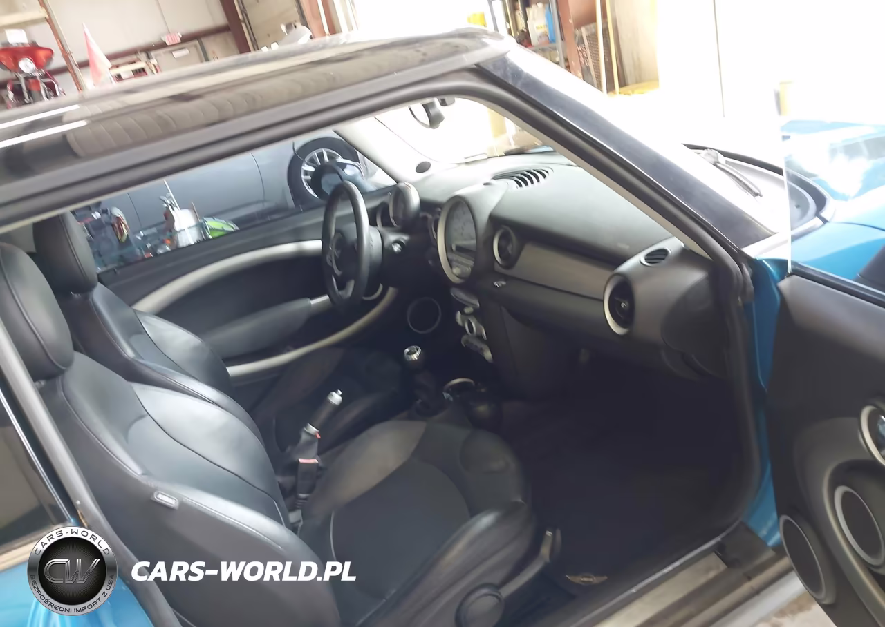 2007 Mini Cooper S VIN:WMWMF73557TL87277 - 5