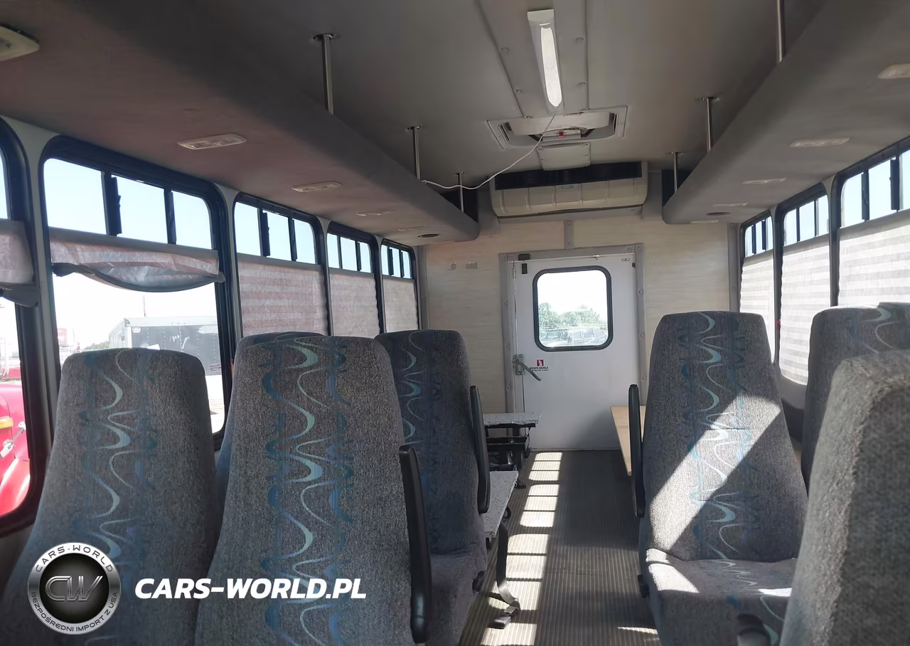 2006 Ford E-450 Cutaway VIN:1FDXE45S36DA28616 - 6