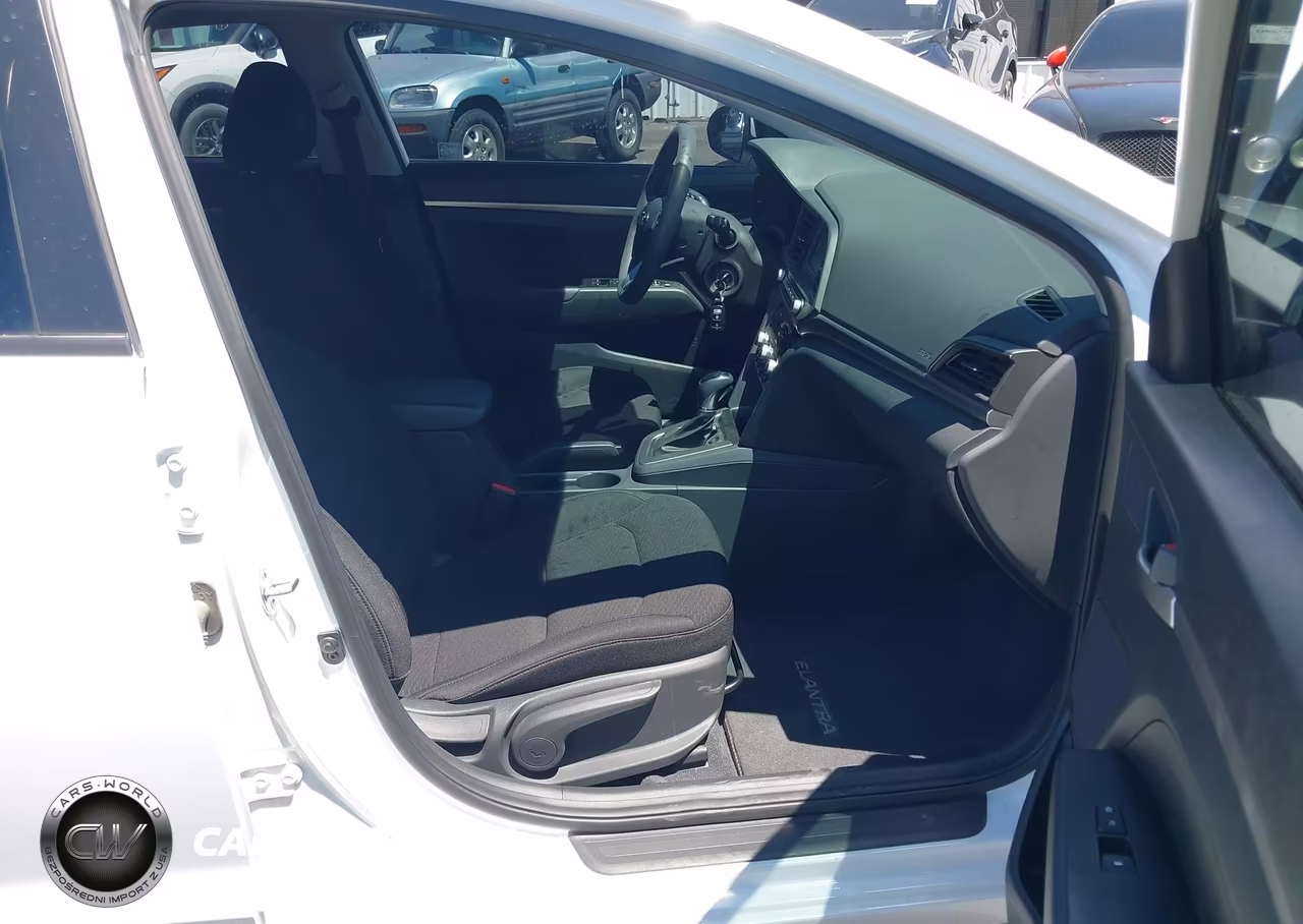 2020 Hyundai Elantra Se VIN:5NPD74LF6LH612795 - 5