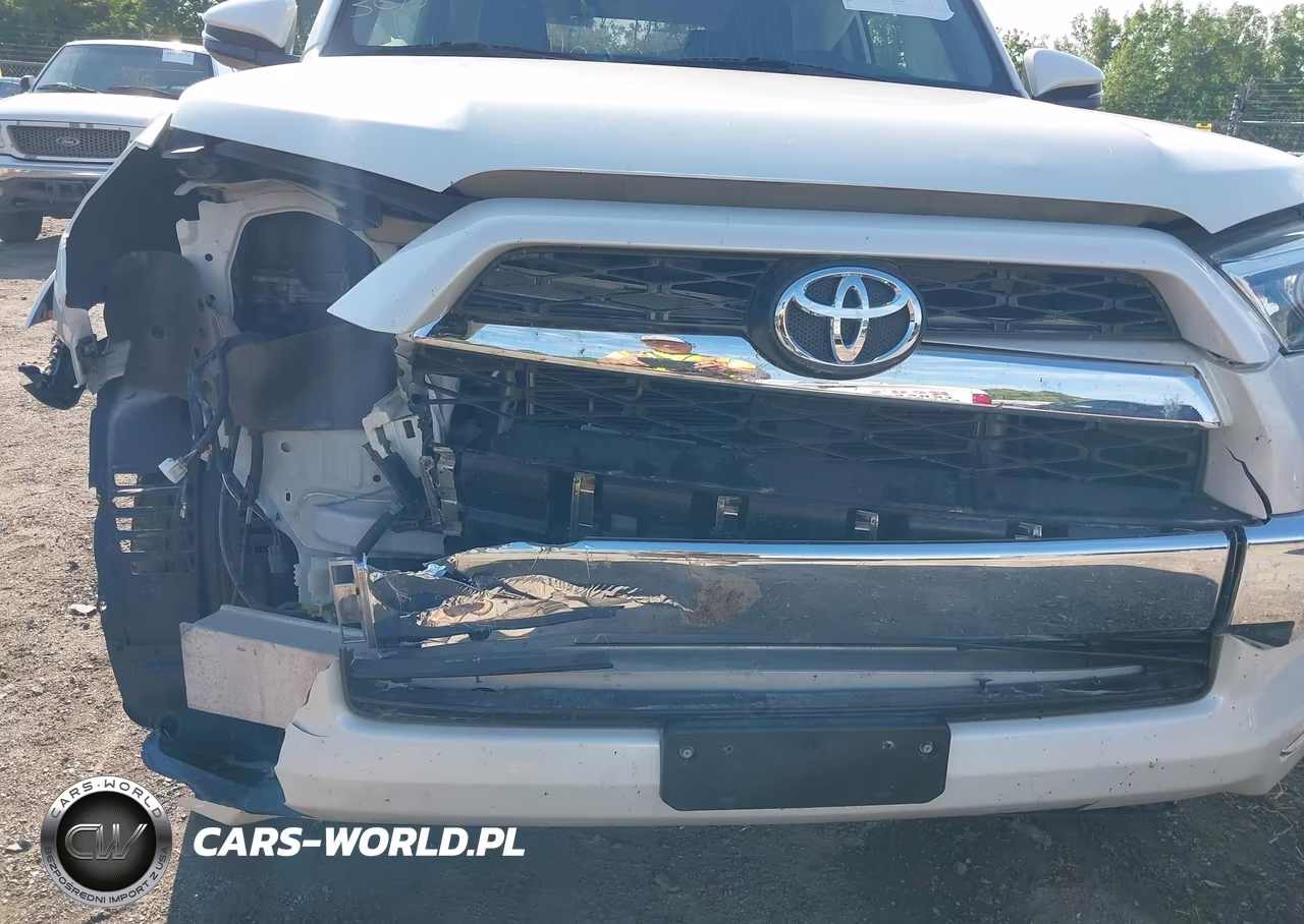 2018 Toyota 4Runner Limited VIN:JTEBU5JRXJ5562141 - 18