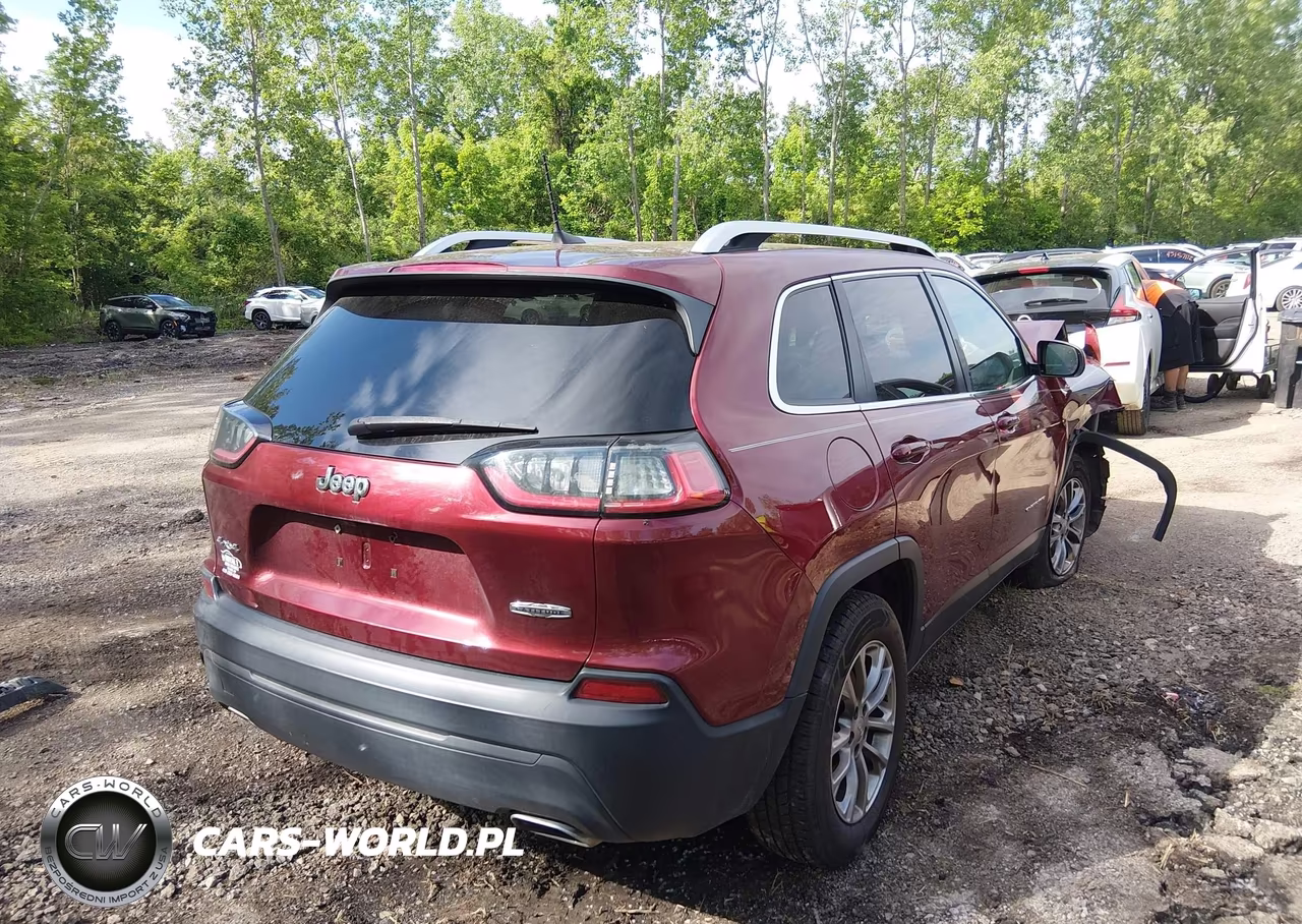 2019 Jeep Cherokee Latitude Plus 4X4 VIN:1C4PJMLX9KD107393 - 4