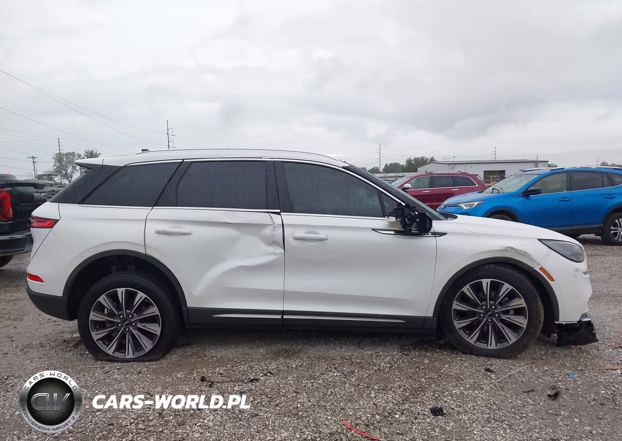 2020 Lincoln Corsair Reserve VIN:5LMCJ2C96LUL25659 - 13