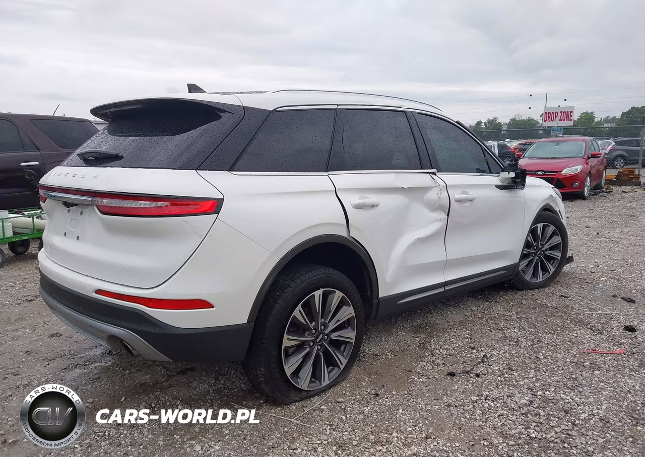 2020 Lincoln Corsair Reserve VIN:5LMCJ2C96LUL25659 - 4