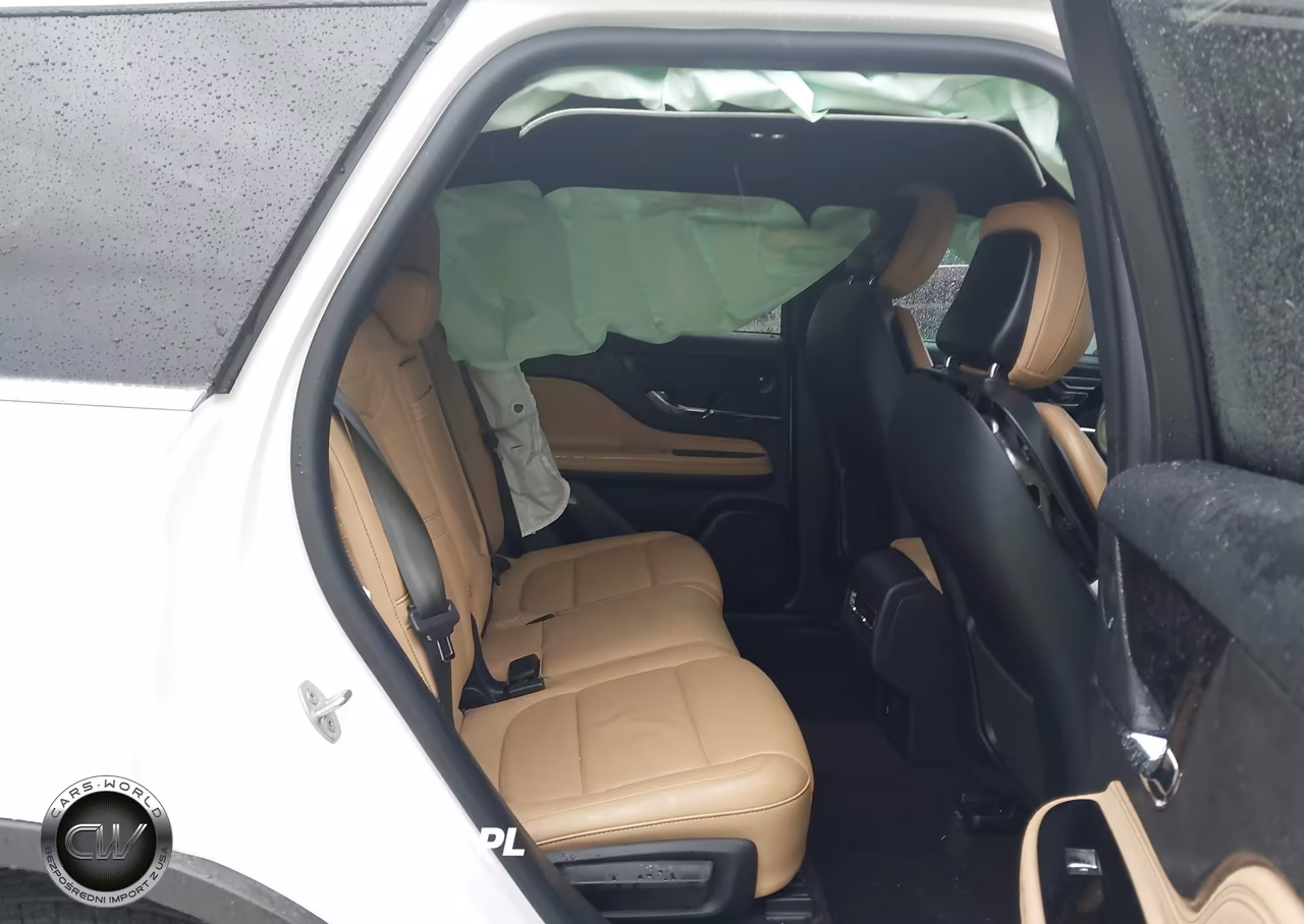 2020 Lincoln Corsair Reserve VIN:5LMCJ2C96LUL25659 - 8