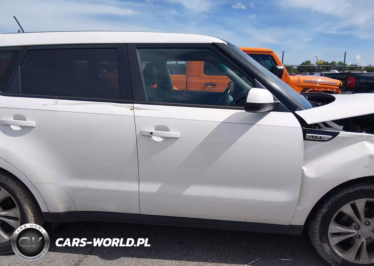 2016 Kia Soul + VIN:KNDJP3A58G7273135 - 13