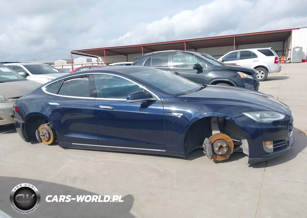 2014 Tesla Model S VIN:5YJSA1S10EFP43493 - 13